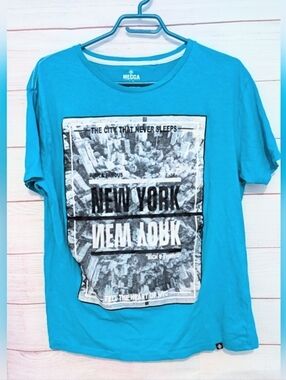 Euc Vintage Mecca Blue Graphic T-Shirt for Men Size Large